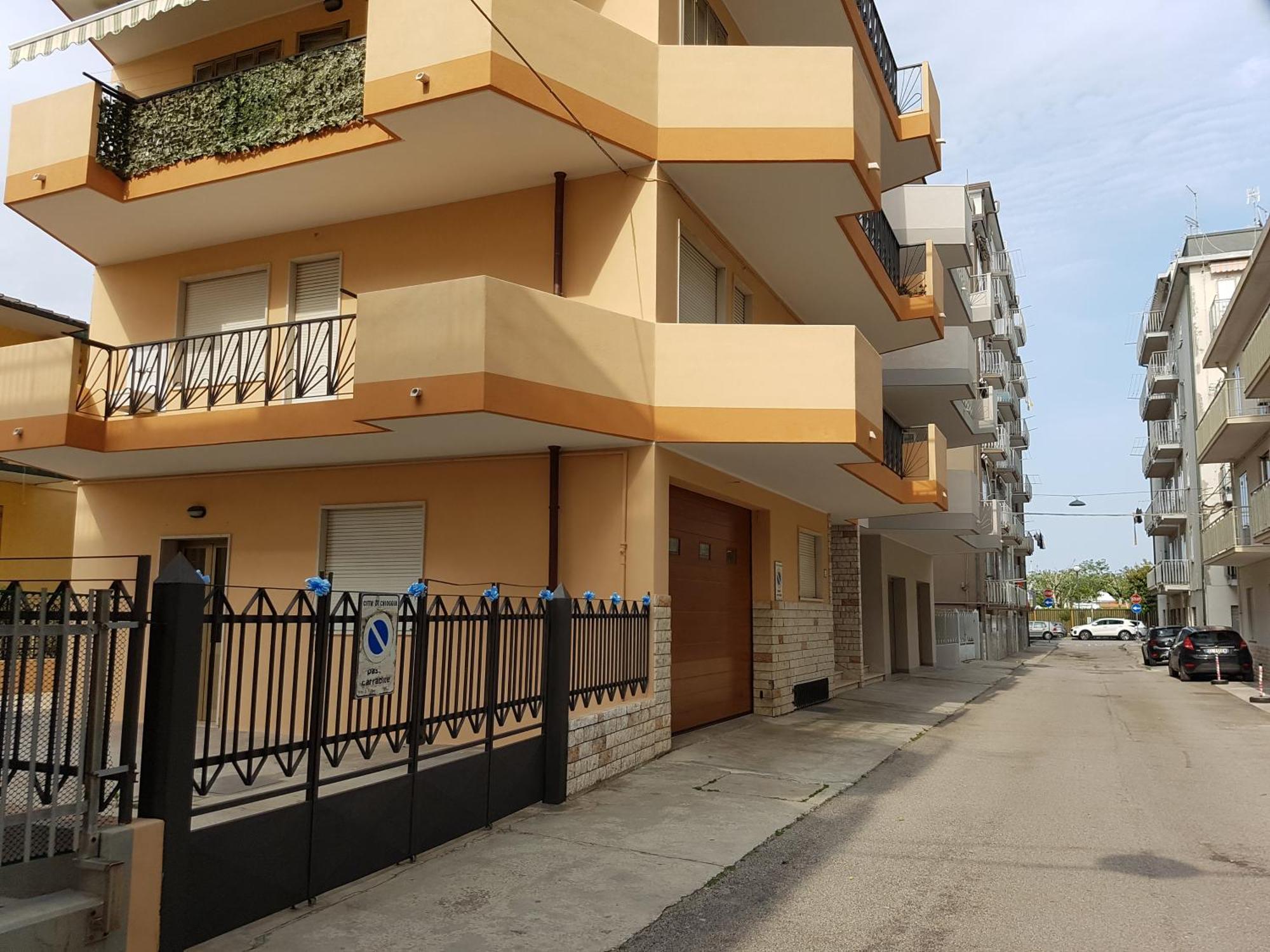 קיוג'ה Sottomarina Beach Apartment מראה חיצוני תמונה