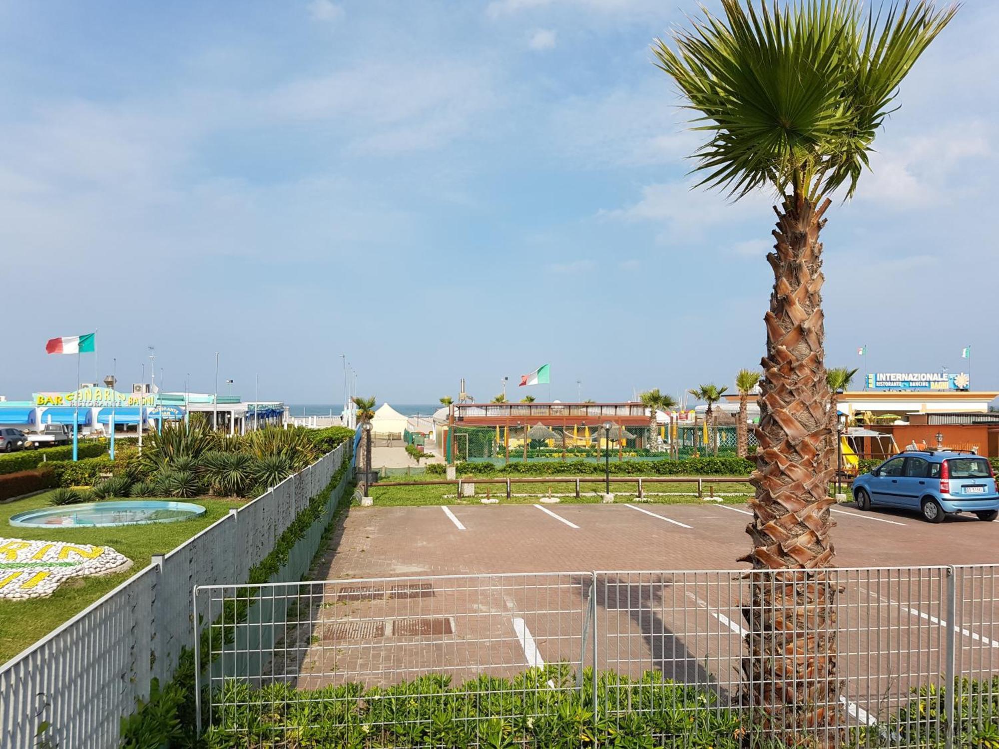 קיוג'ה Sottomarina Beach Apartment מראה חיצוני תמונה